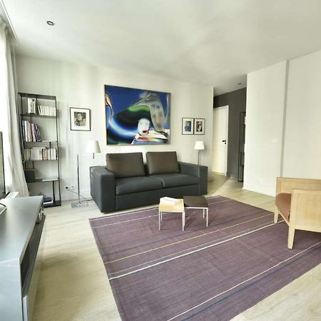 Champagne Apartment Париж Екстериор снимка