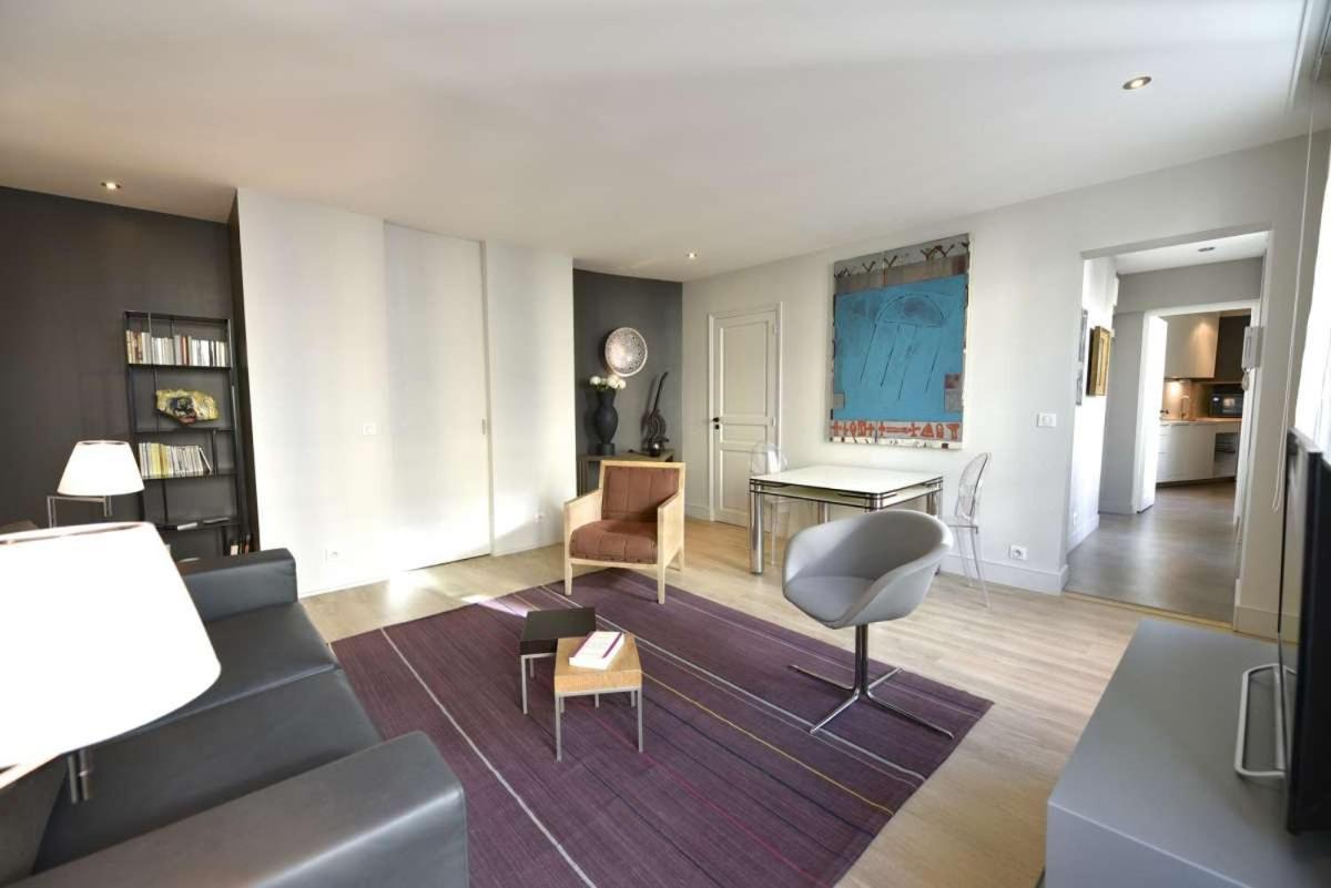 Champagne Apartment Париж Екстериор снимка
